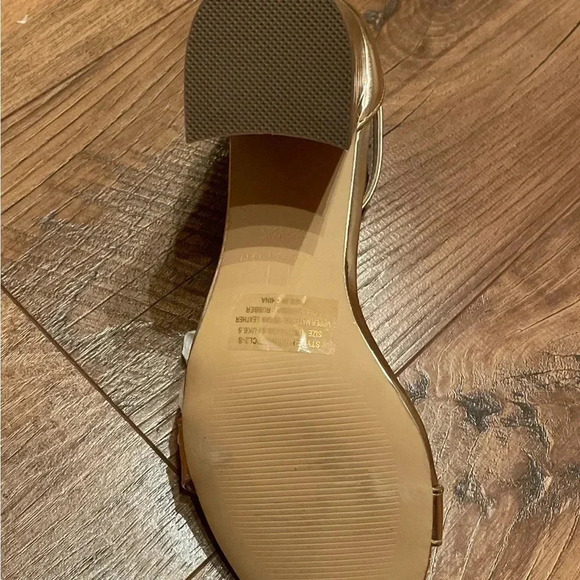 💥Halston rose gold block heel sandal Shoe
Style: HH/PRACTICL2-S Women’s 8 - Picture 6 of 9